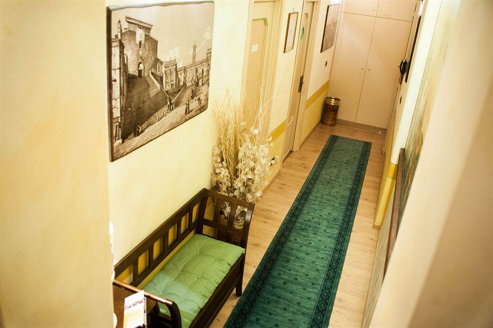 Almes Guest house 2*